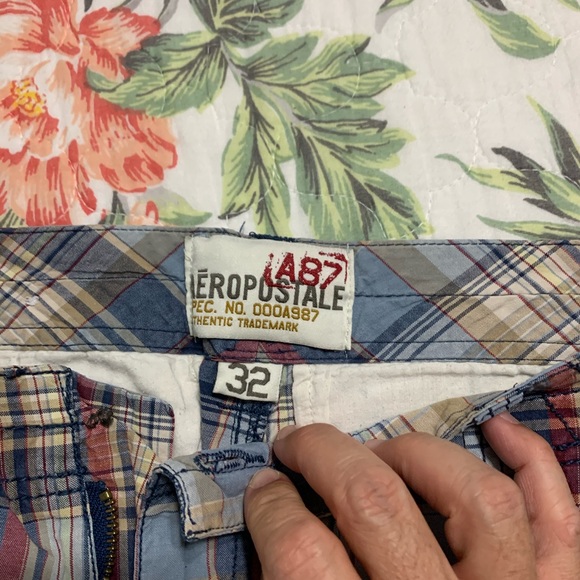 Men’s shorts - Picture 3 of 4